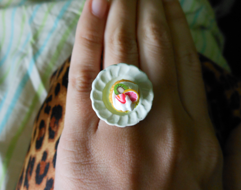 Handmade Cupcake Ring on Luulla